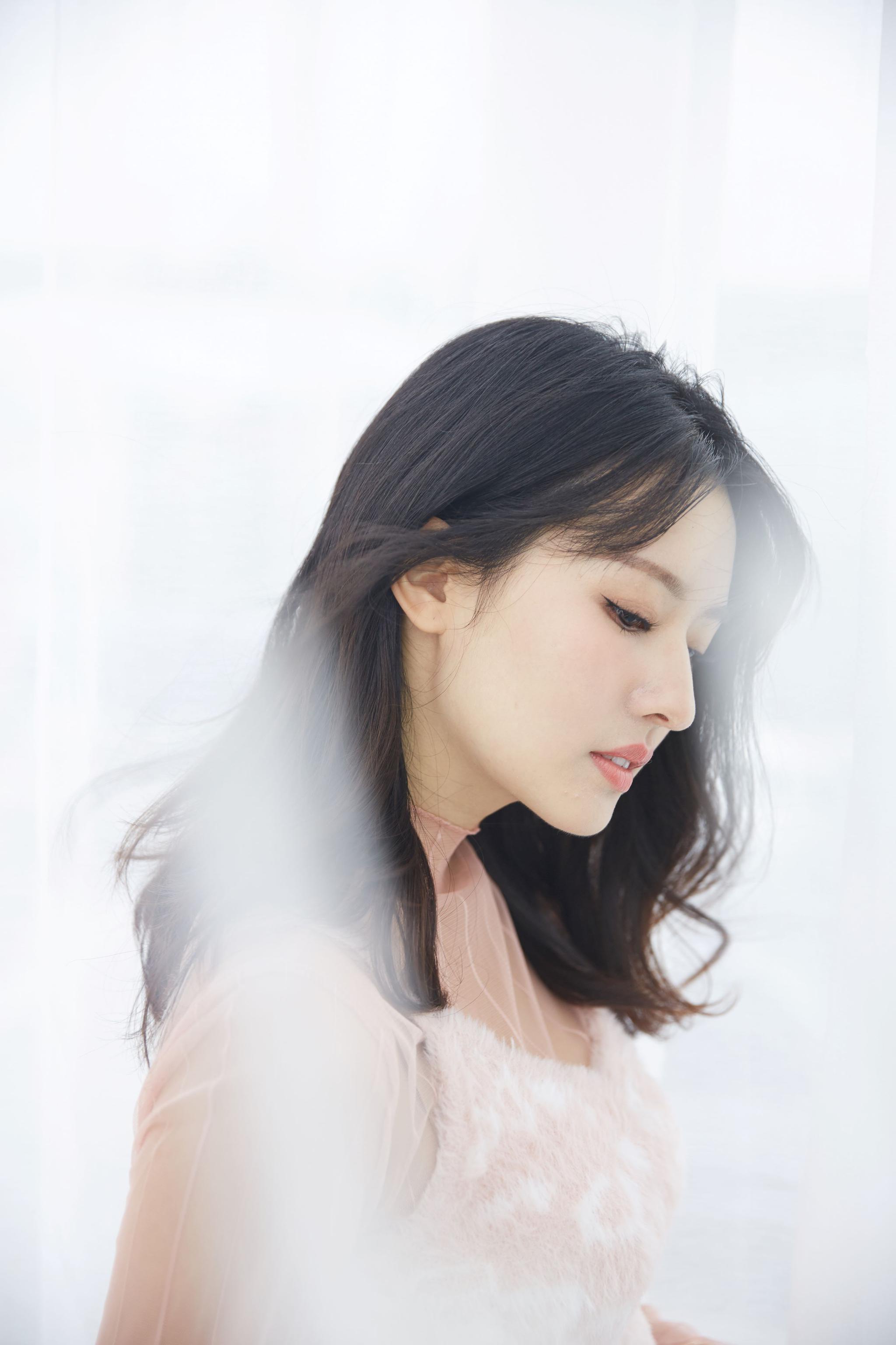高清台湾女演员陈语安冬日性感迷人写真图片图片