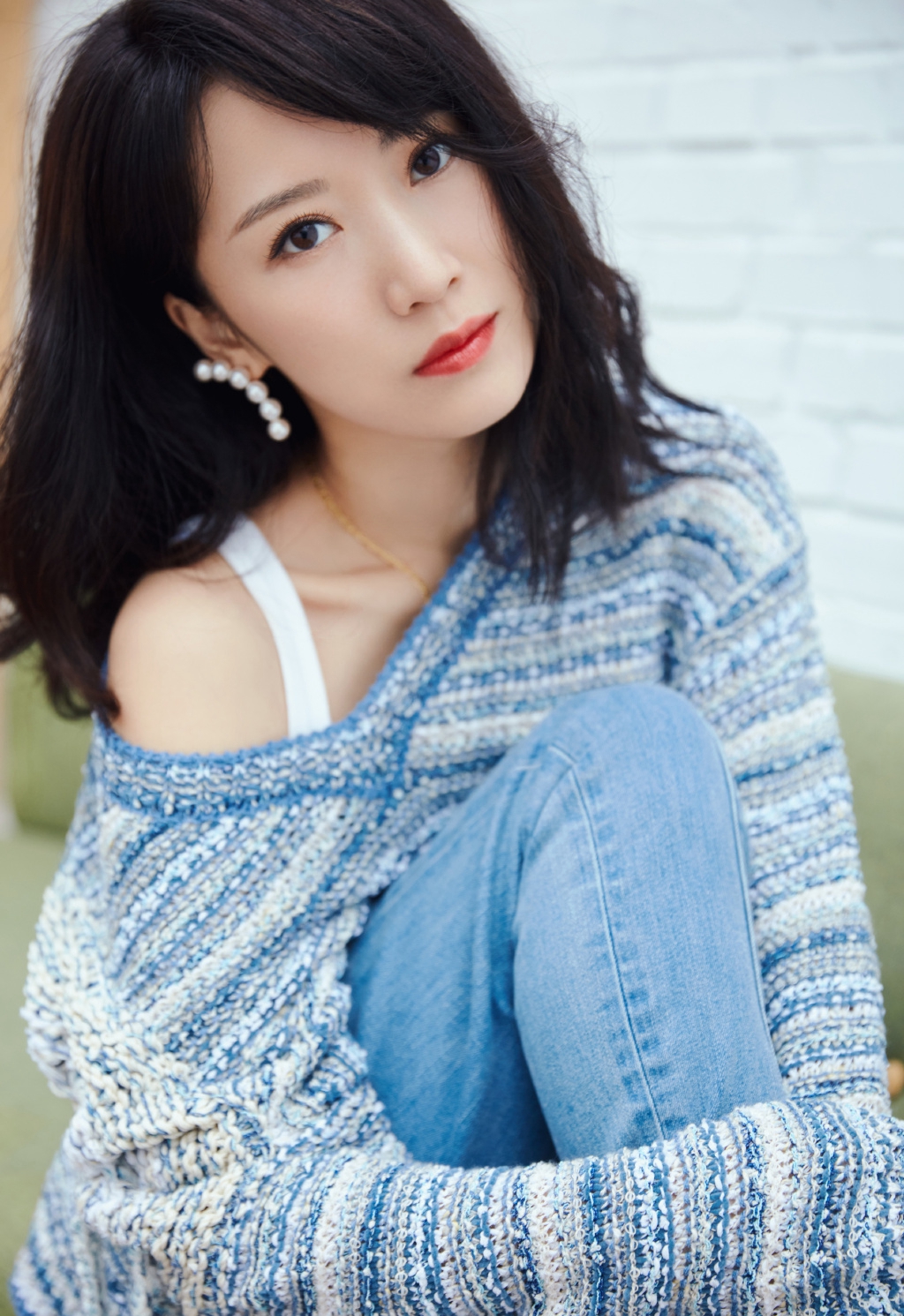 李念性感迷人时尚写真图片图片
