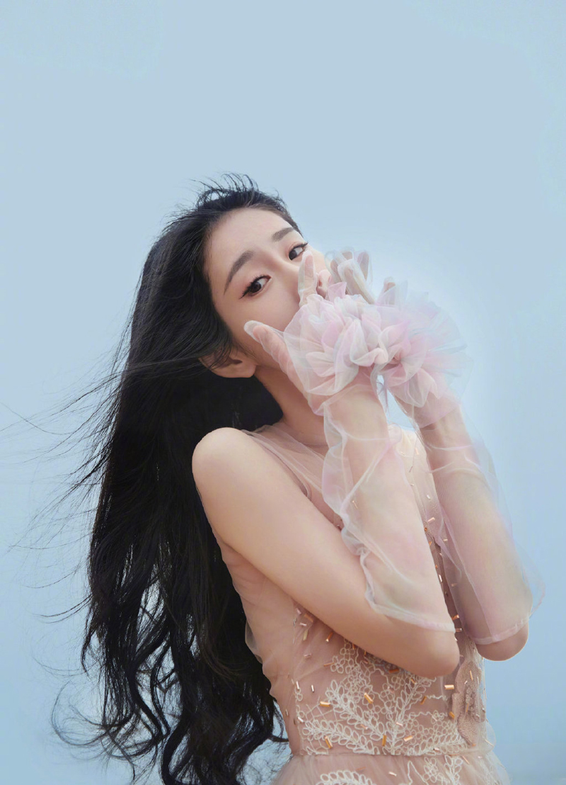 中国大陆天津女歌手张碧晨湖南卫视跨年晚会图片图片 中国大陆天津女歌手张碧晨湖南卫视跨年晚会图片图片