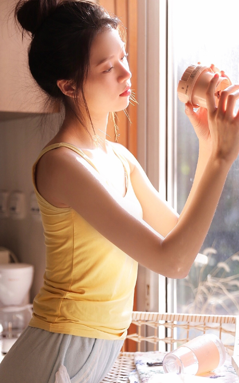 中国内地浙江省义乌女演员张雪迎时尚个性写真图片图片 中国内地浙江省义乌女演员张雪迎时尚个性写真图片图片