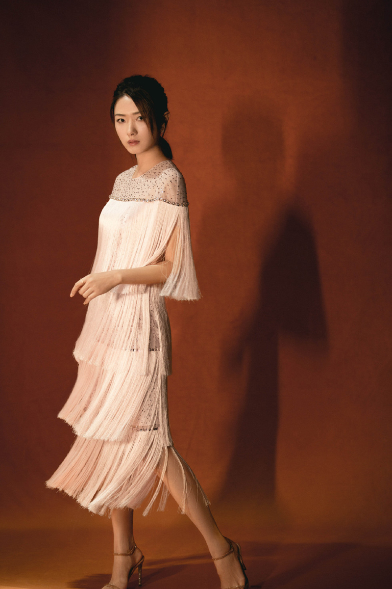 孙俪变冷美人写真烈焰红唇妩媚性感图片