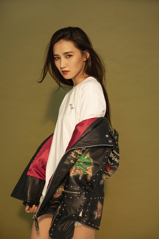 高清女星周开开魅力艺性感走秀图片图片