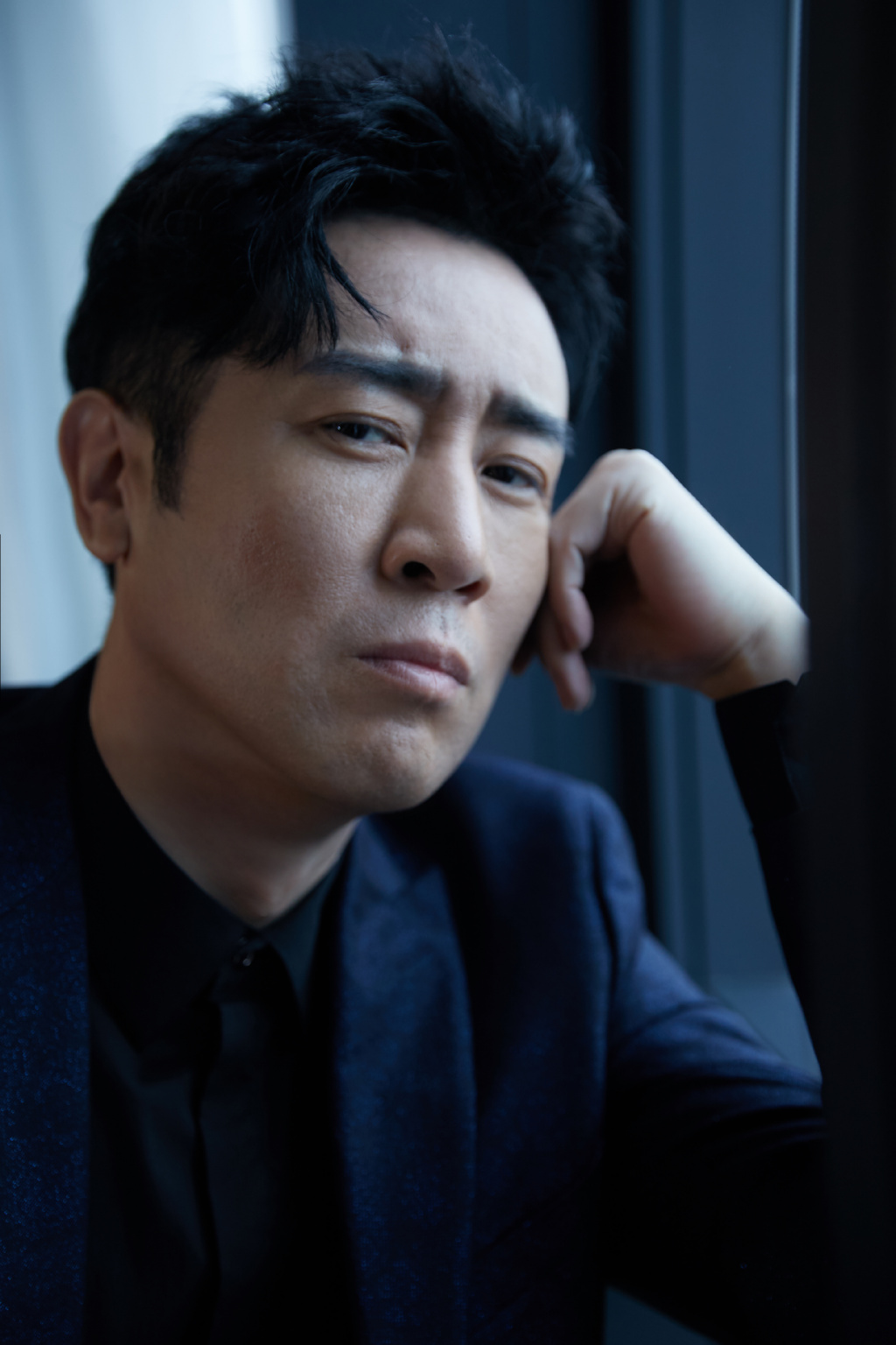 中国大陆辽宁省抚顺男演员于和伟冷峻帅气写真图片图片