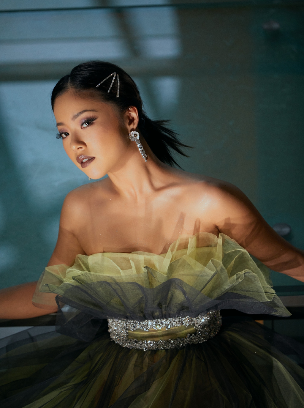 高清上海美女王菊最新时尚写真图片图片