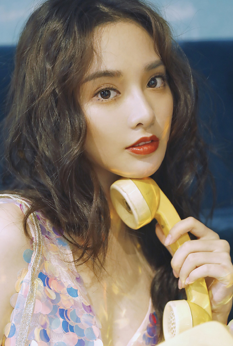 高清中国北京美女明星彭小苒粉色甜美长裙性感图片图片