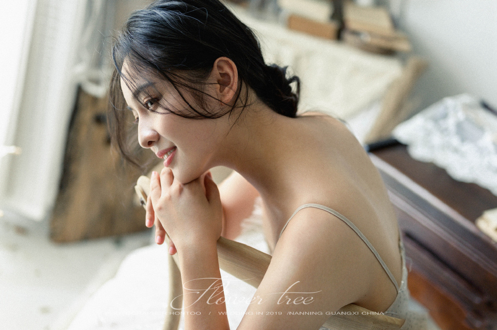 最新推女郎头条女神极品白嫩美女性感丰满诱人写真图片图片