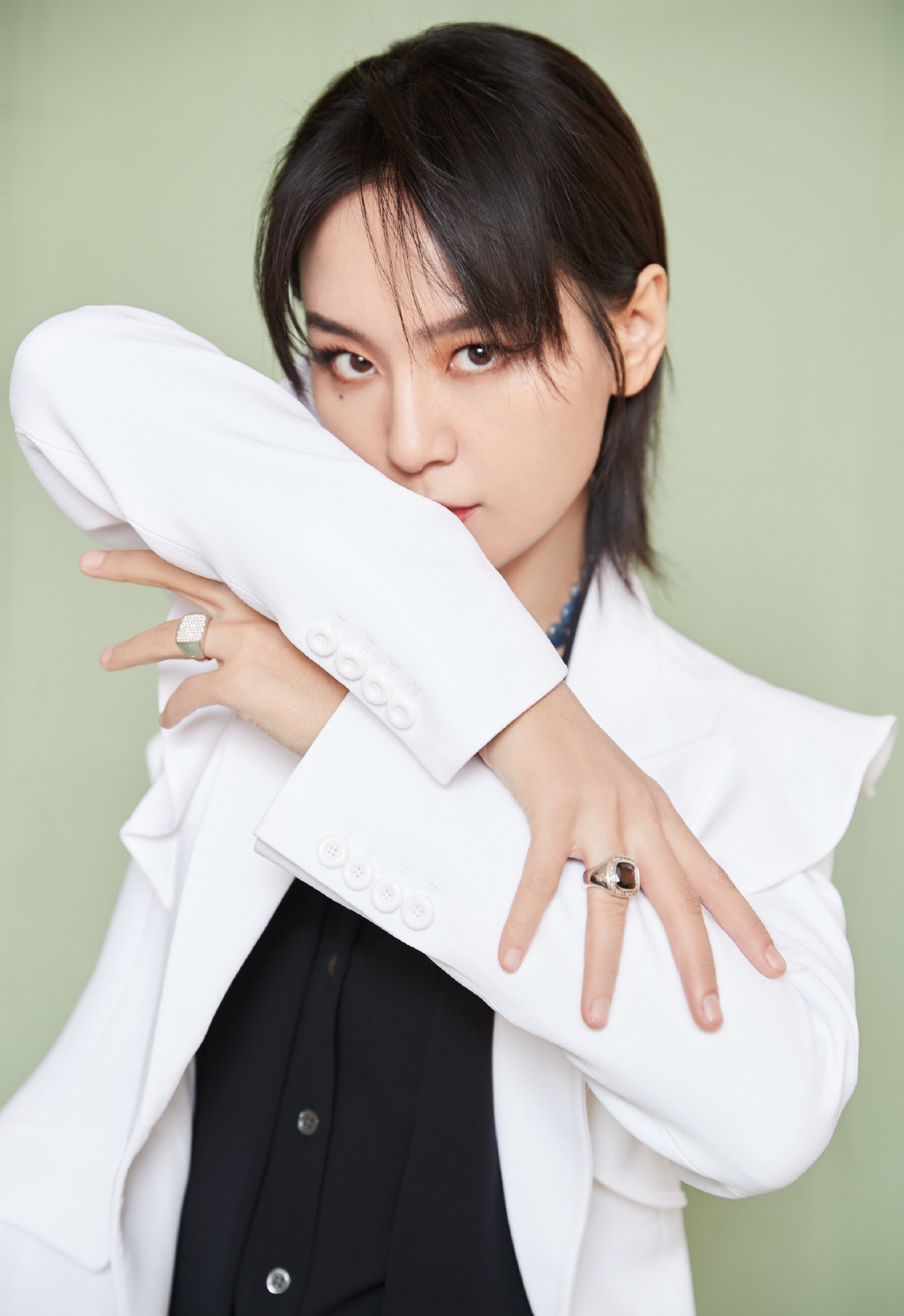 高清湖南长沙美女周笔畅镂空夹克甜酷写真图片图片