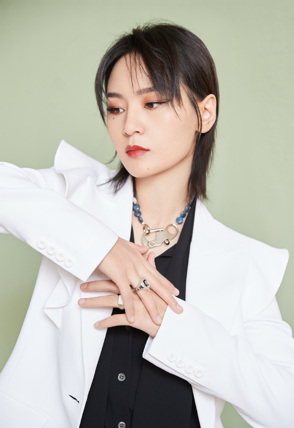 高清湖南长沙美女周笔畅镂空夹克甜酷写真图片图片