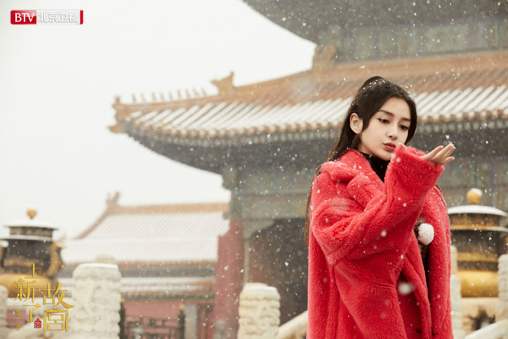韩丹彤唯美气质雪景照图片图片