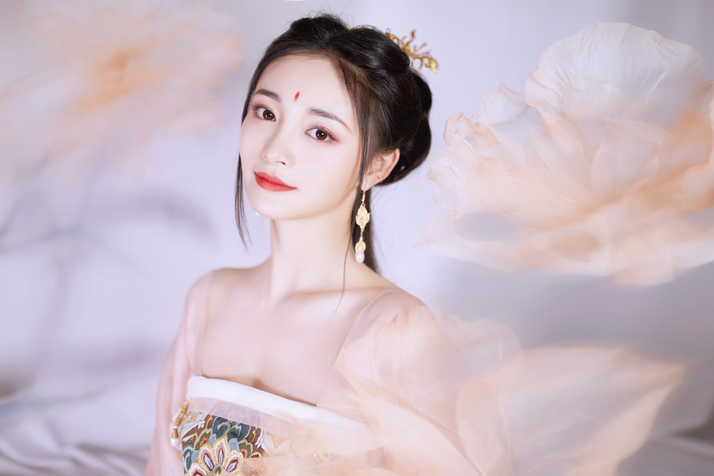 高清上海奉贤美女周洁琼甜酷时尚大片写真图片图片