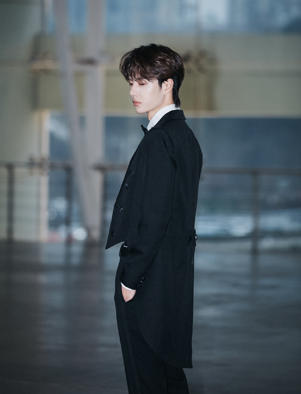 河南省洛阳男明显王一博《Tmagazine》4月刊封面写真图片