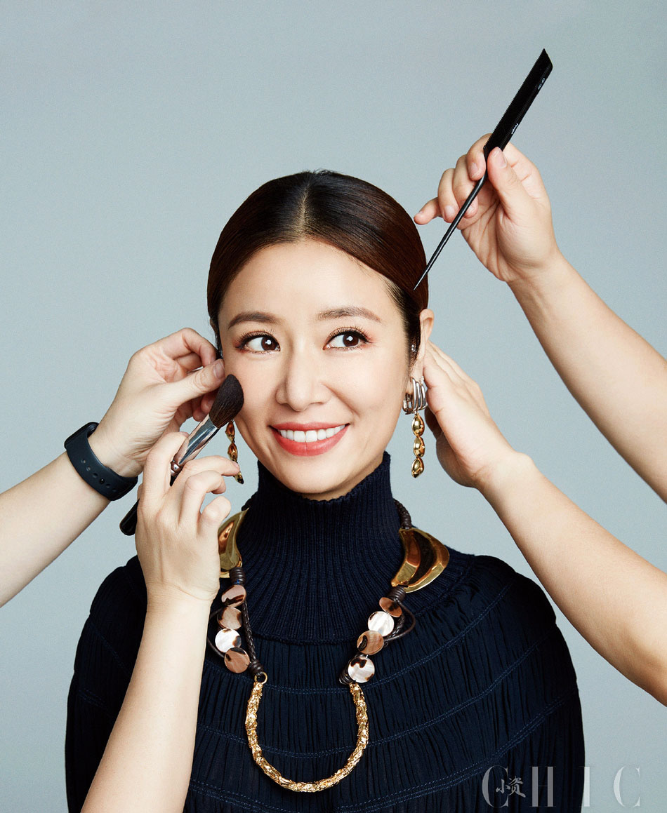 林心如性感露肩写真图片图片