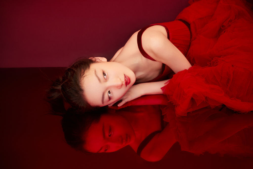 高清中国内地影视河北省石家庄女演员周冬雨清纯靓丽写真天真无邪图片