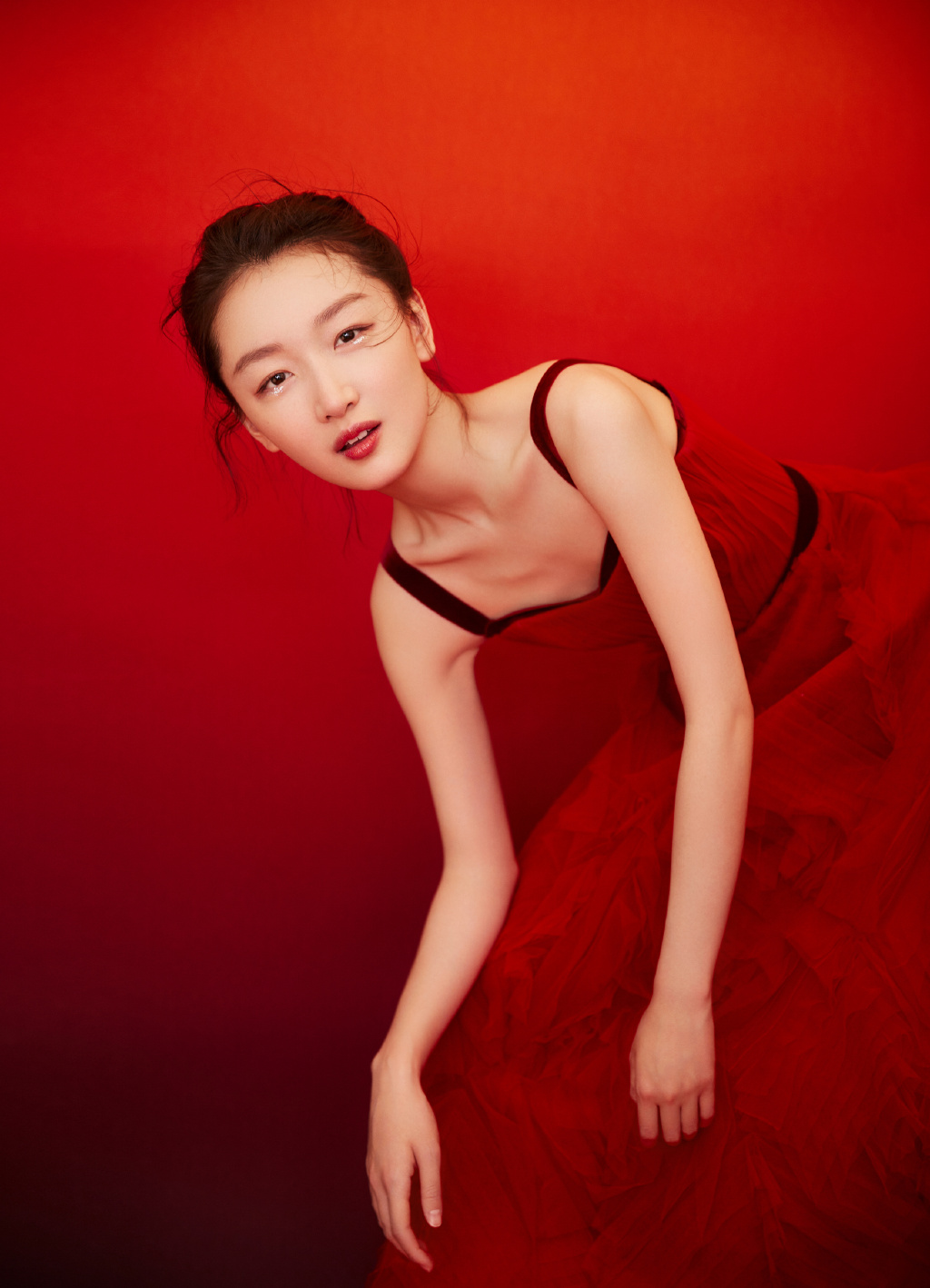 高清中国内地影视河北省石家庄女演员周冬雨清纯靓丽写真天真无邪图片