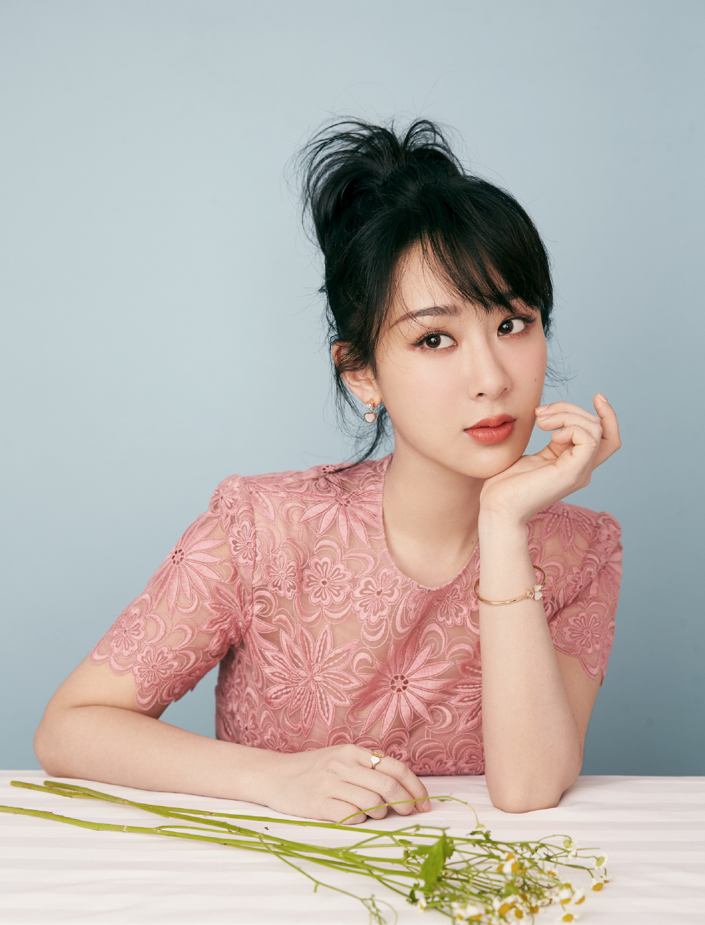 高清中国内地影视北京女演员杨紫微博之夜性感优雅写真图片图片