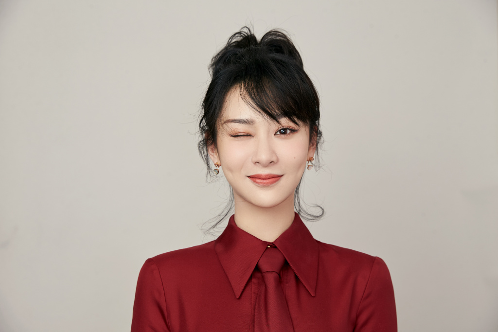 高清中国内地影视北京女演员杨紫微博之夜性感优雅写真图片图片