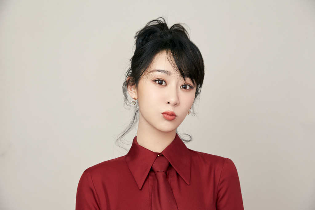 高清中国内地影视北京女演员杨紫微博之夜性感优雅写真图片图片