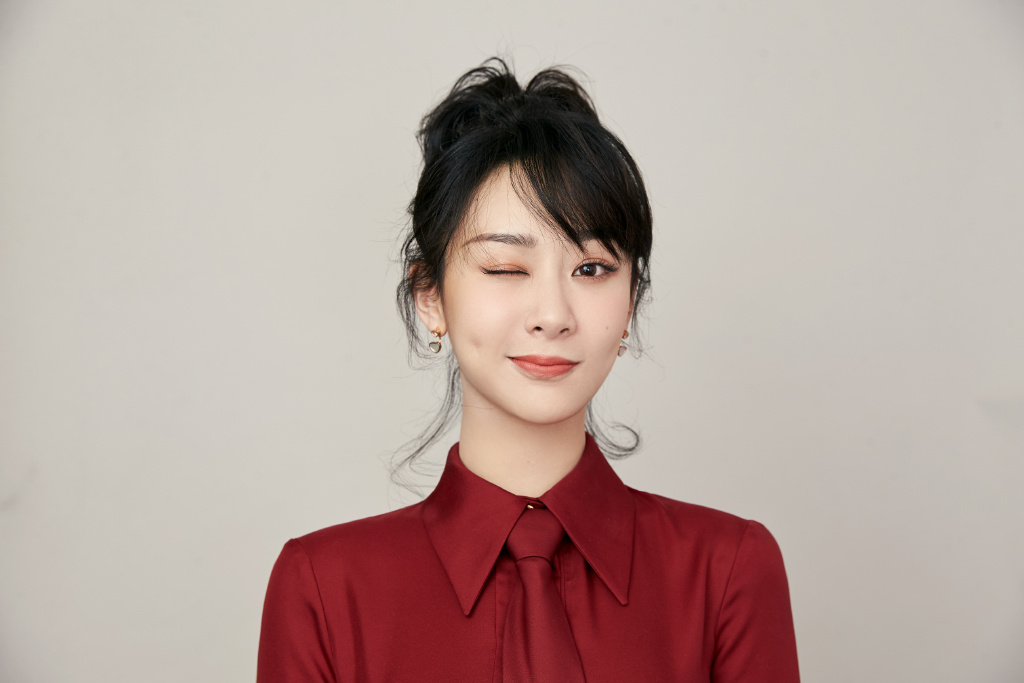 高清中国内地影视北京女演员杨紫微博之夜性感优雅写真图片图片