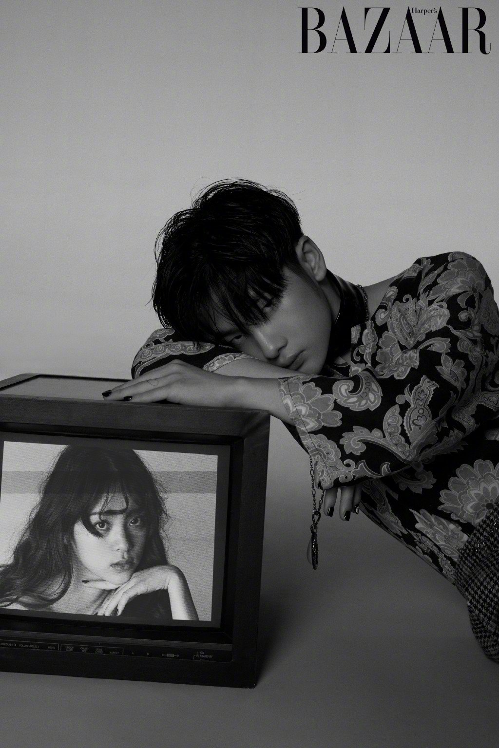高清大陆男明星欧阳娜娜周震南时尚杂志写真图片图片