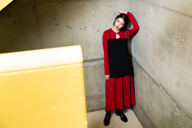 三吉彩花图片