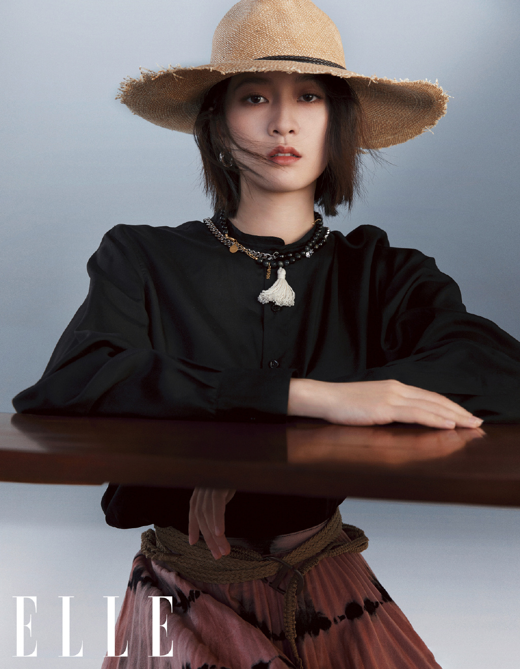 中国内地浙江省义乌女演员张雪迎时尚个性写真图片图片