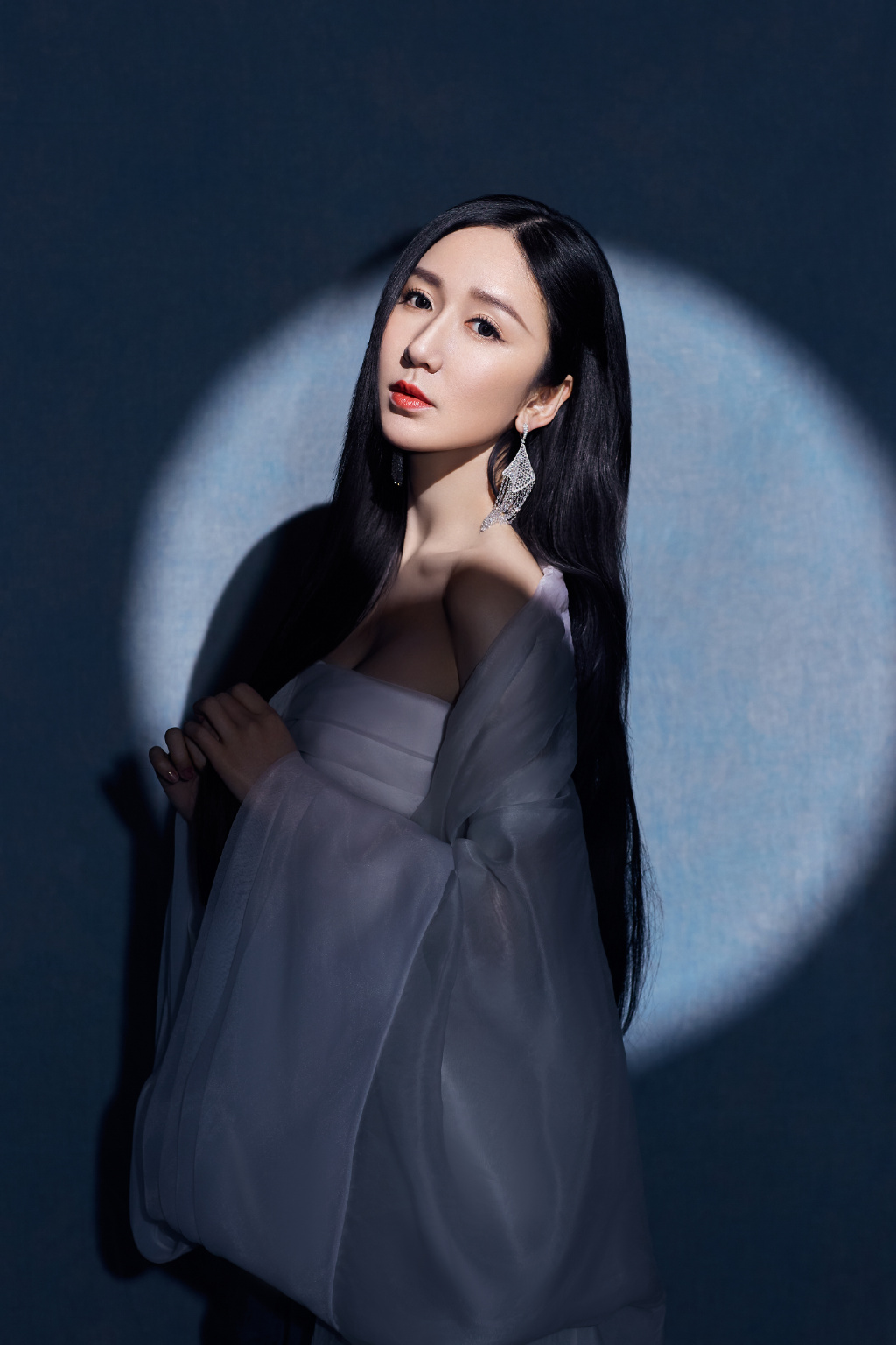 高清中国内地美女虞书欣甜美运动风写真图片图片