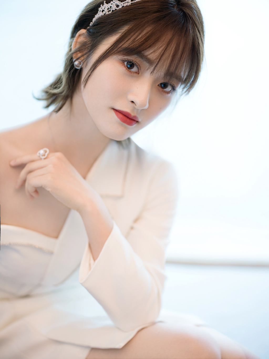 高清湖南省湘西吉首市美女沈梦辰抹胸性感唯美写真图片图片