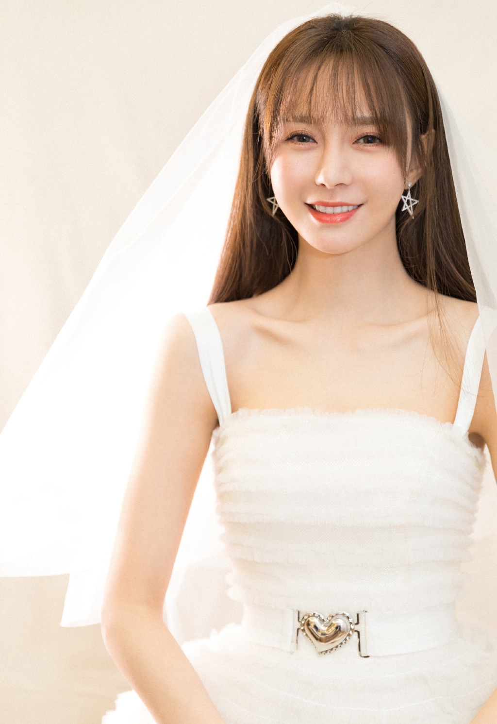 高清美女沈月甜美灵动时尚写真图片图片