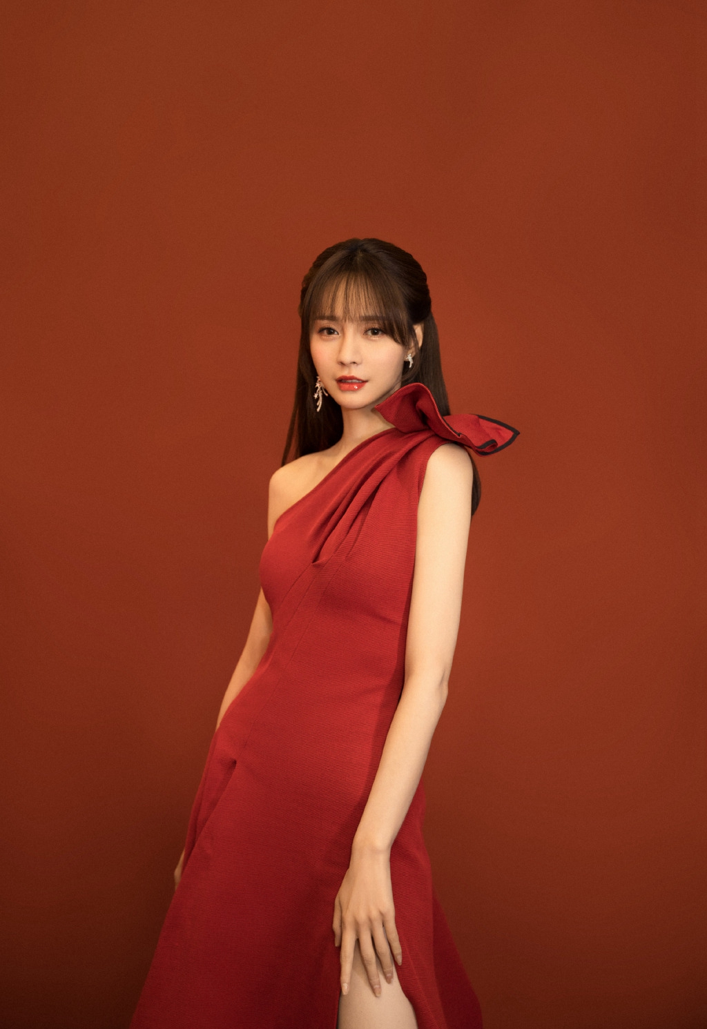 高清湖南省湘西吉首市美女沈梦辰抹胸性感唯美写真图片图片