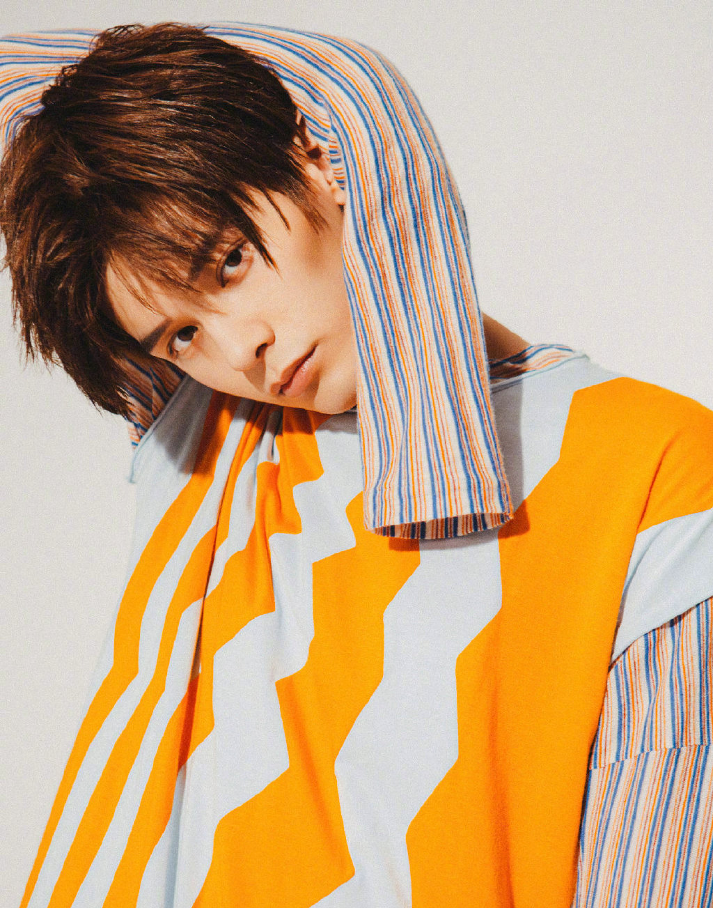 高清男明星姚弛清爽少年感写真图片图片