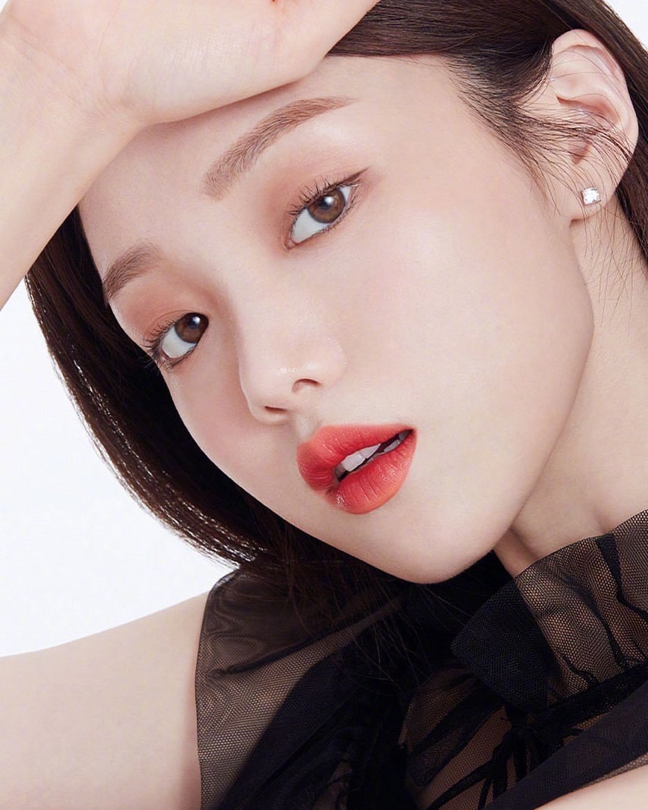 高清韩国女演员模特李圣经盛世美颜高清图片图片