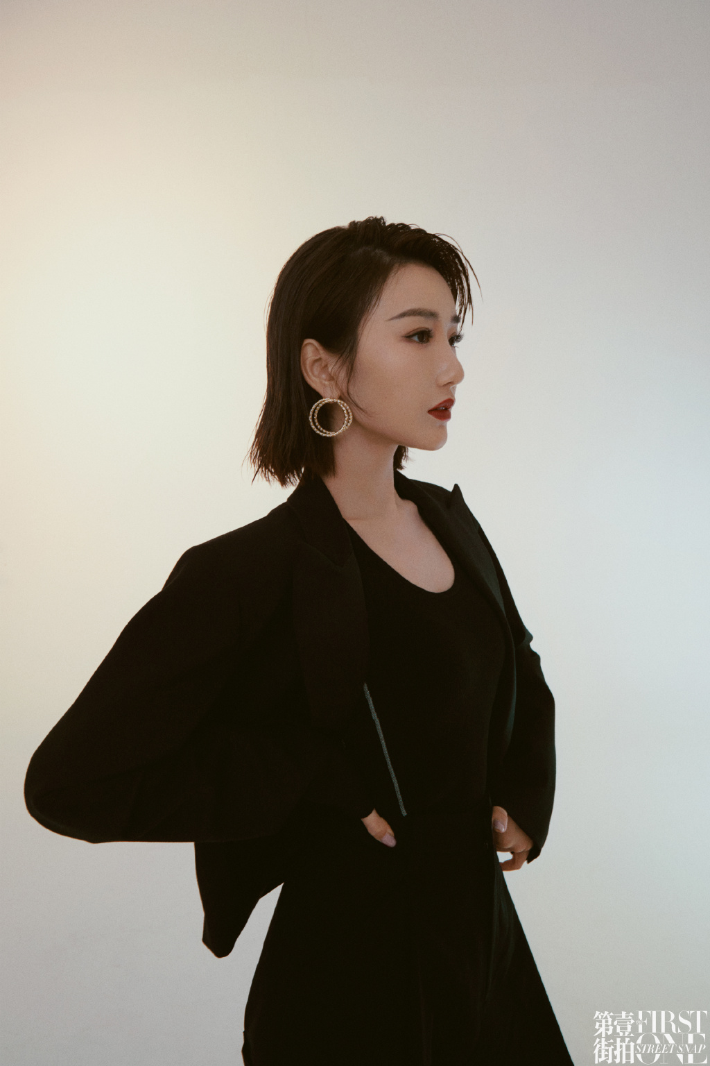 美女黄璐图片