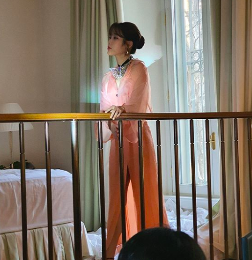 杨幂透视薄纱长裙妩媚性感写真图片图片 杨幂透视薄纱长裙妩媚性感写真图片图片