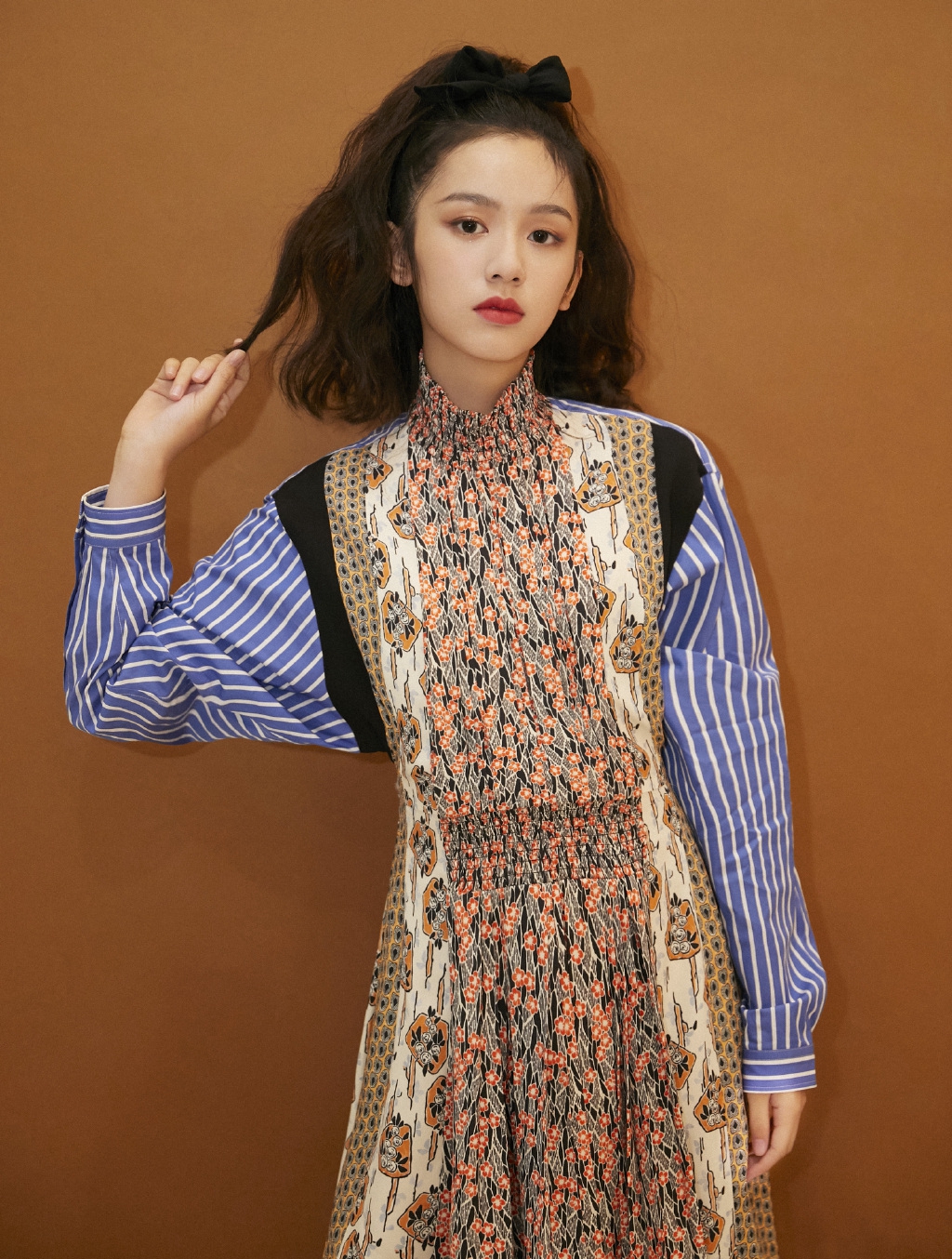 高清性感女星周也水滴妆时尚写真图片图片