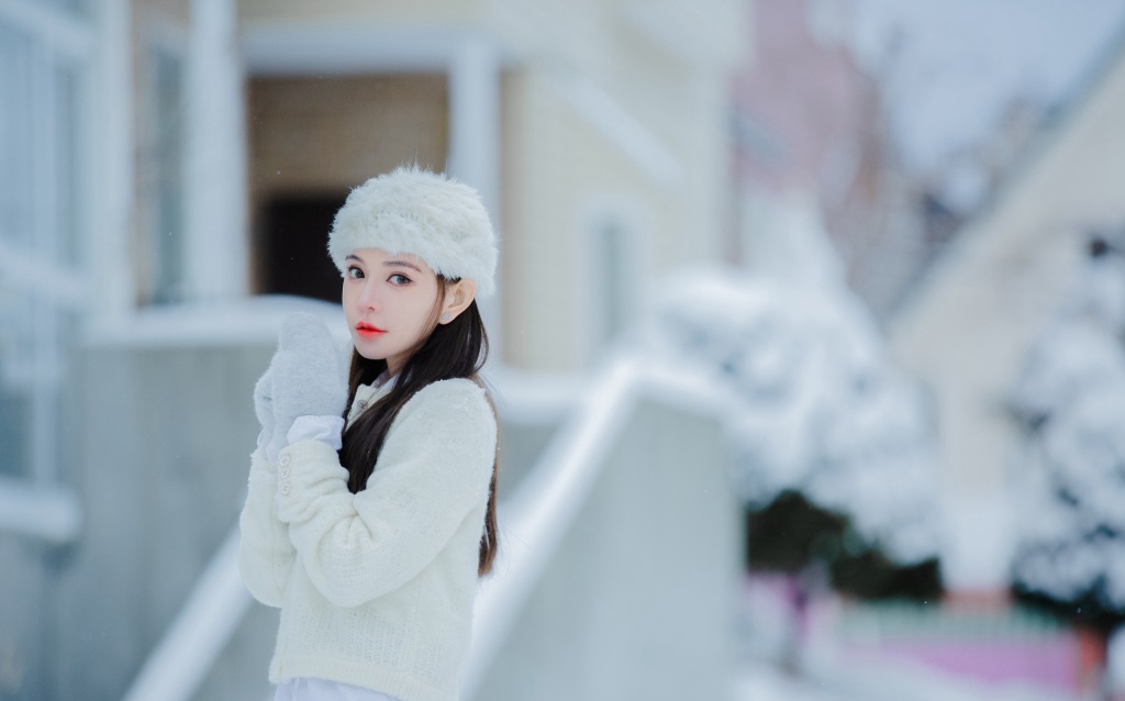 冯若绮清新雪景写真图片图片