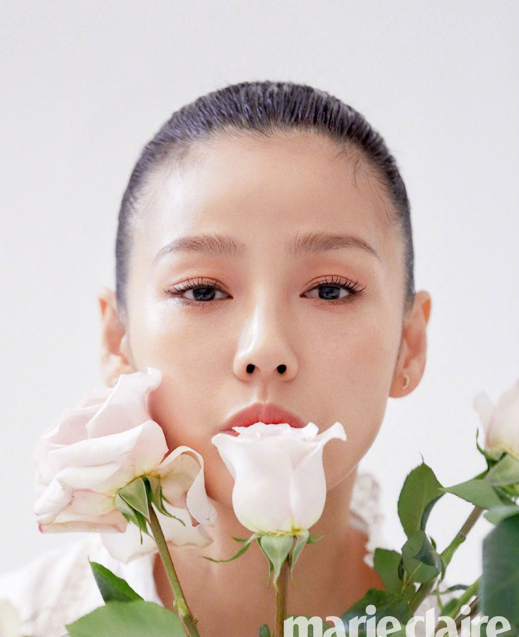 韩国著名影视女歌手兼演员妖姬李孝利性感大制度漏点图片图片