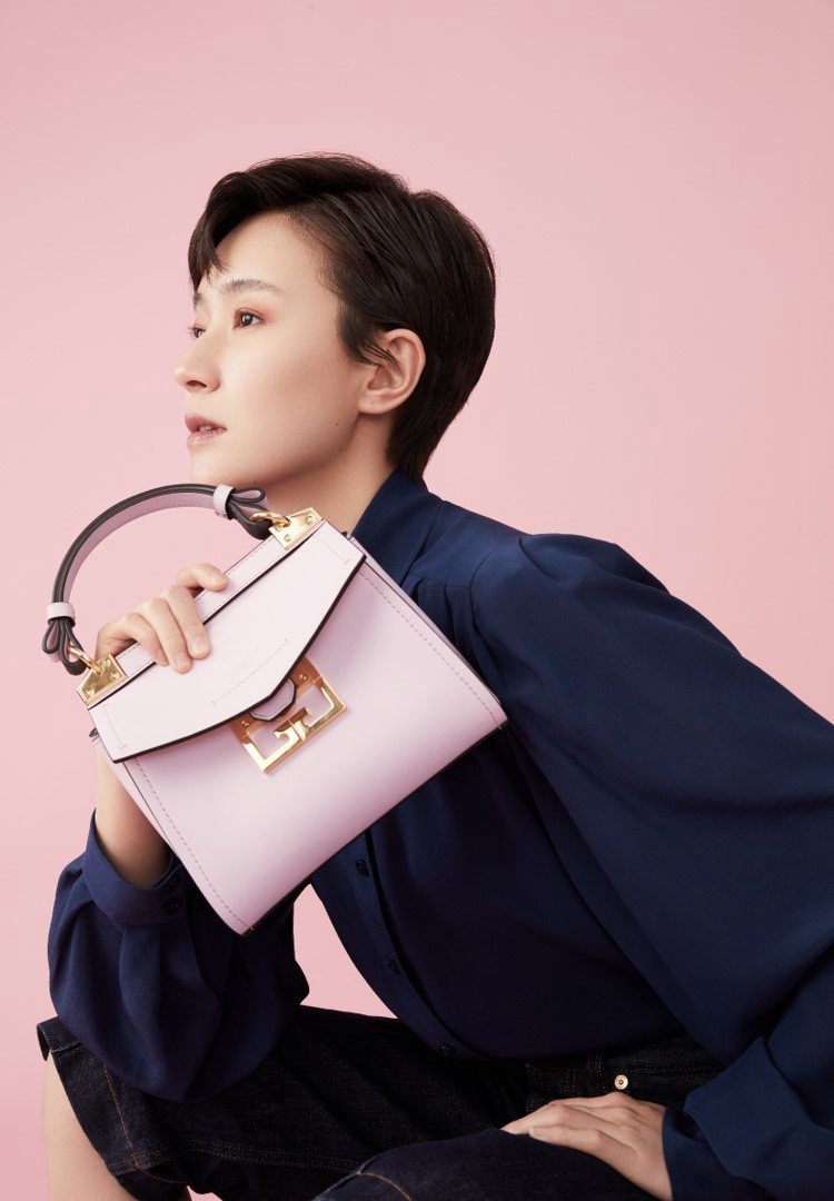 高清安徽省马鞍山女明星焦俊艳美艳红唇性感迷人写真图片图片 高清安徽省马鞍山女明星焦俊艳美艳红唇性感迷人写真图片图片