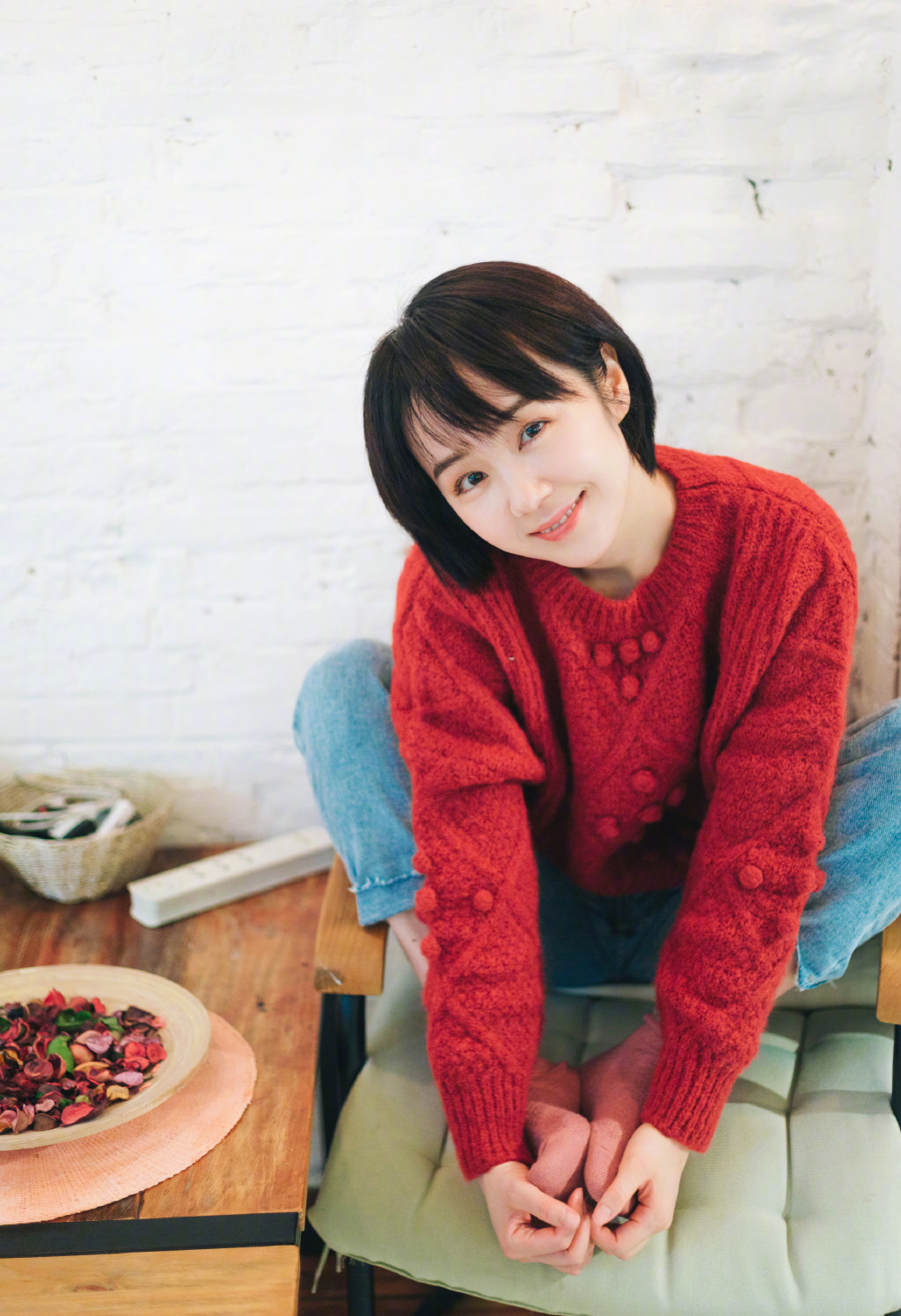 朱赞锦干净清爽写真图片图片