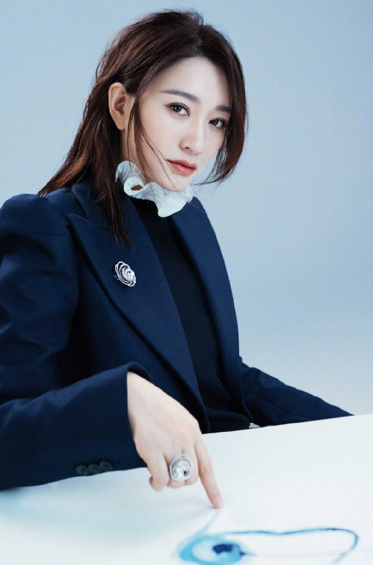 中国内地女演员李小冉图片桌面壁纸之1024x768图片