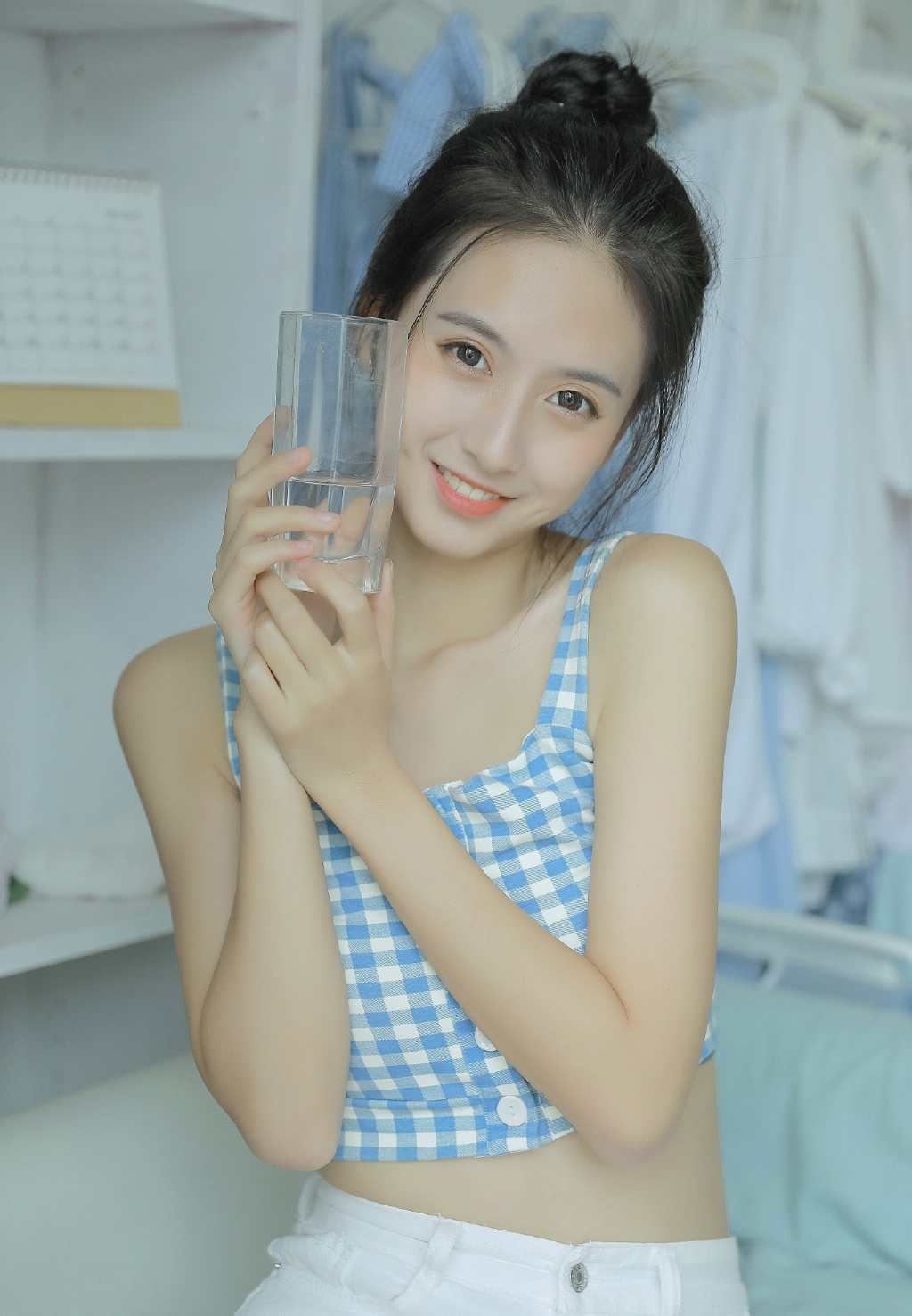 小蛮腰图片