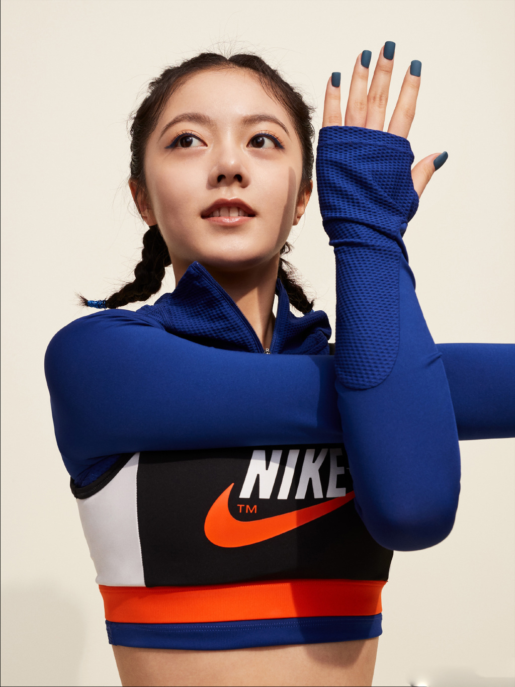 高清中国内地辽宁省沈阳女演员赵今麦酷美西装写真图片图片