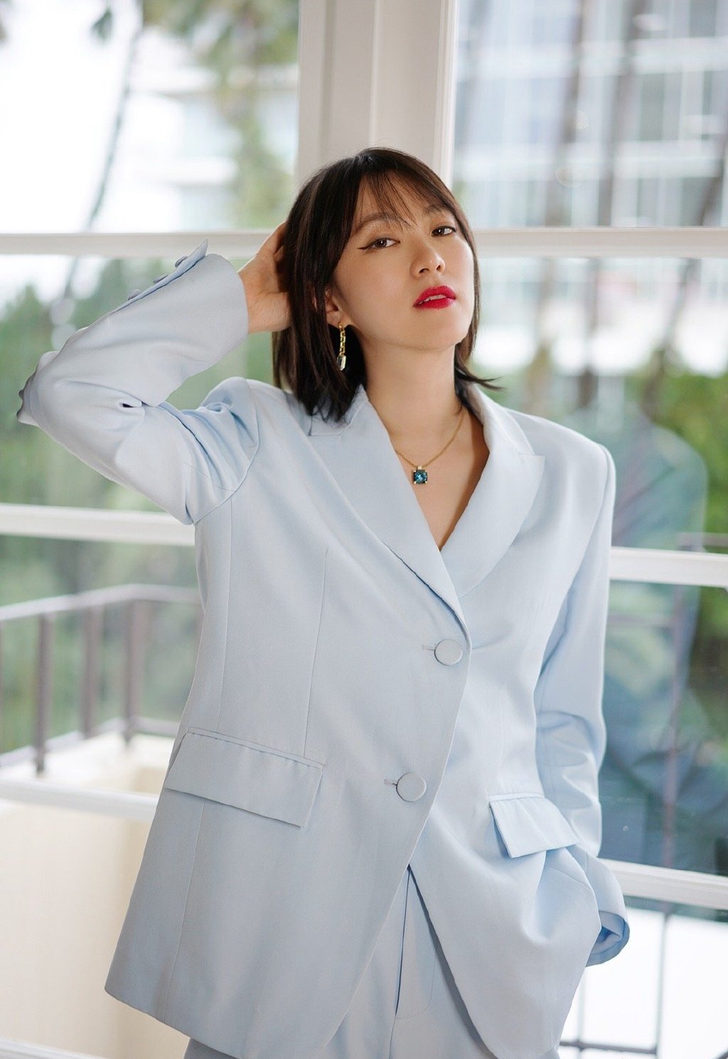 美女黄璐图片