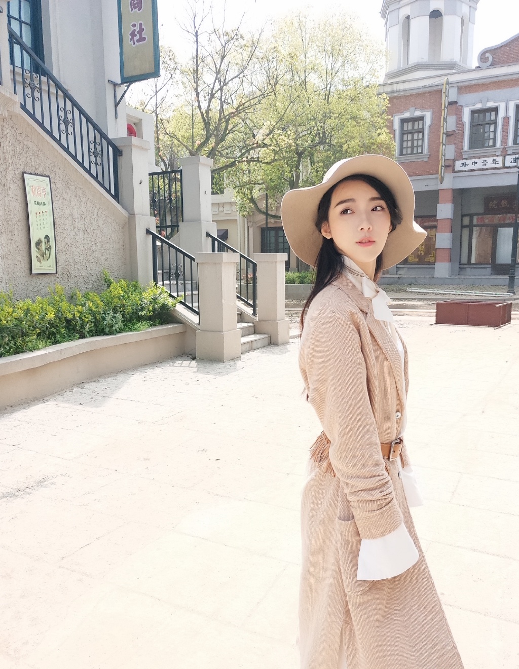 高清四川性感美女宁心时尚甜美街拍图片图片