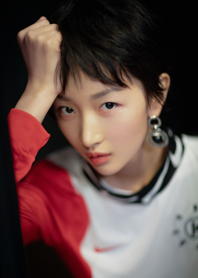 高清中国内地影视河北省石家庄女演员周冬雨灵动俏丽写真图片图片