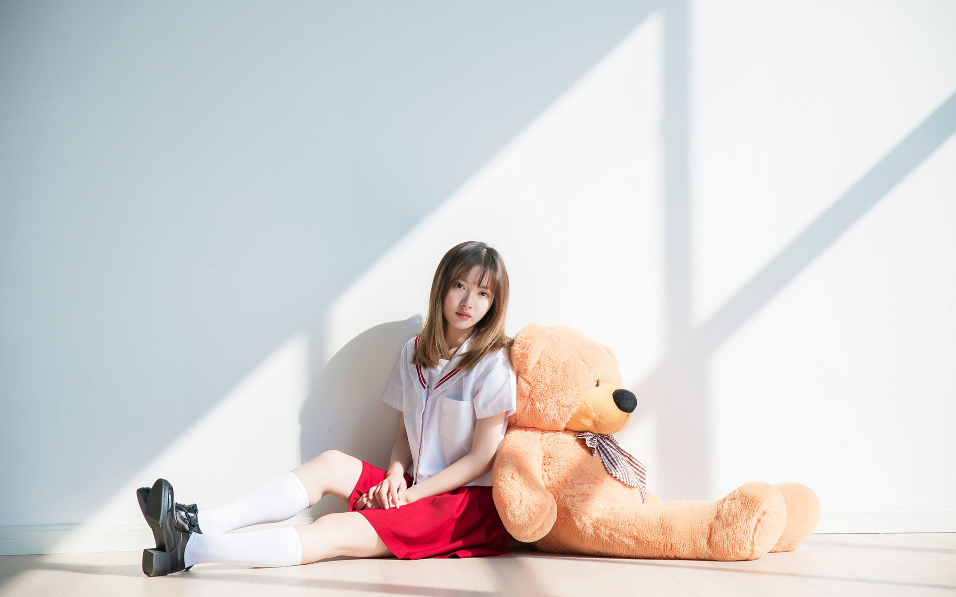 端庄优雅漂亮美女IMiss菲儿大胆生活写真照图片