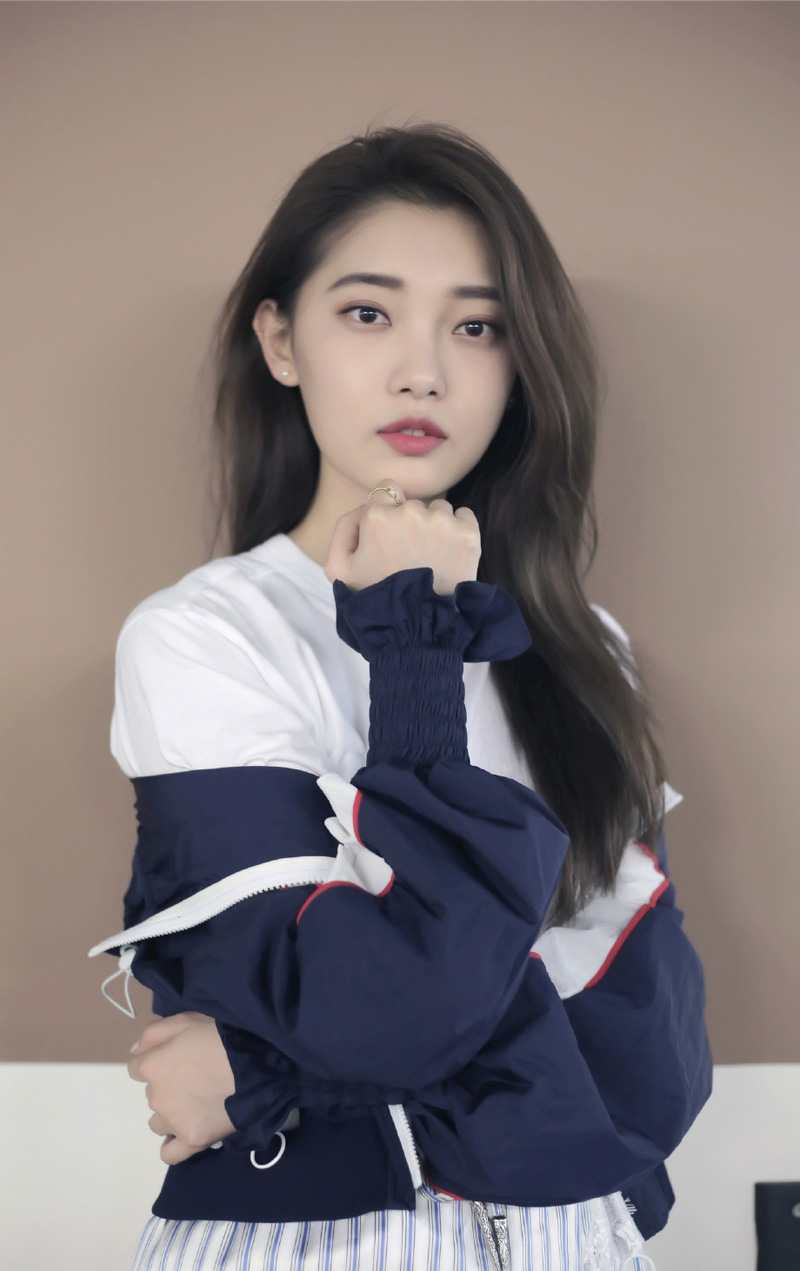 高清田依桐休闲率性时尚写真图片图片