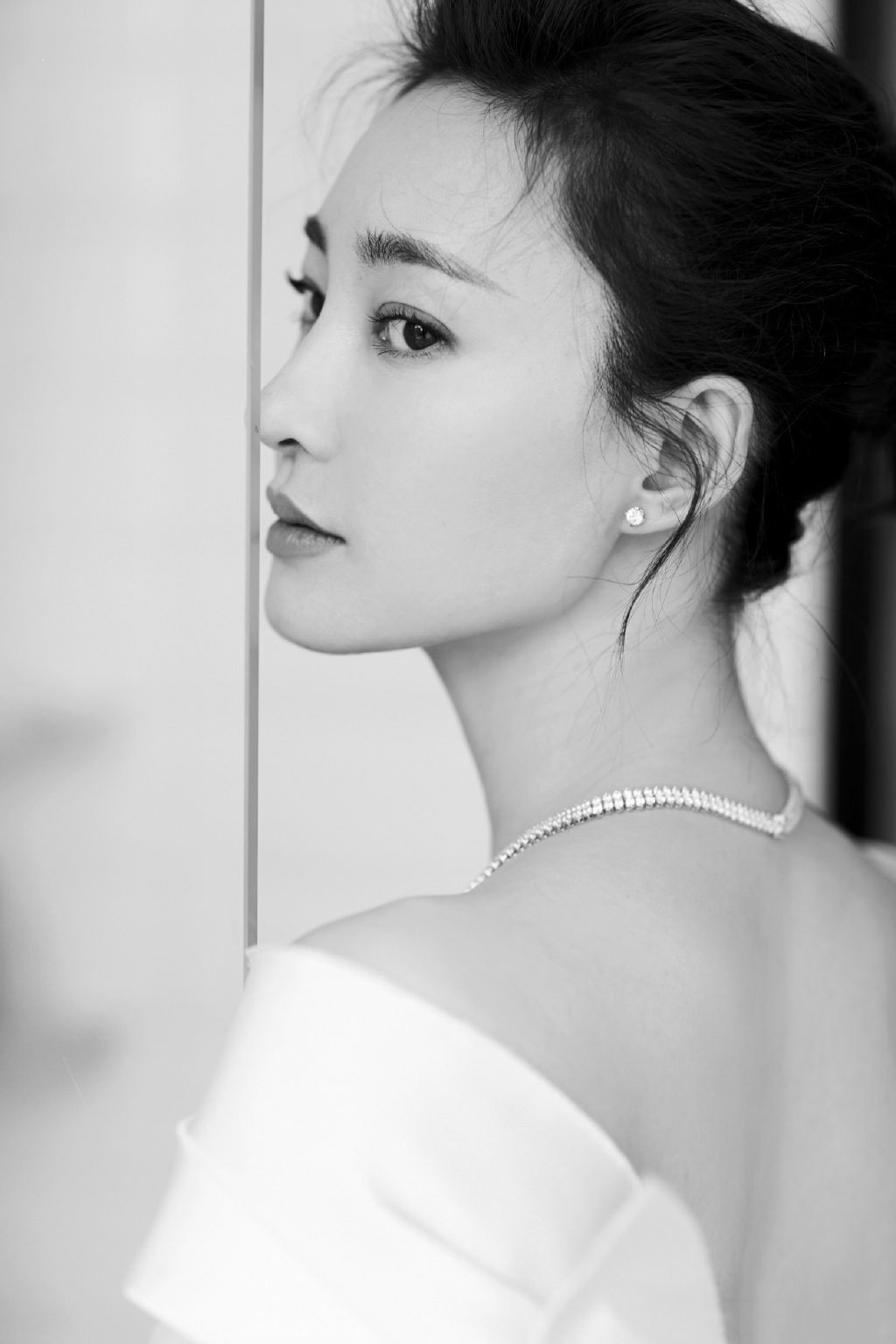 王丽坤冷艳迷人活动写真图片图片