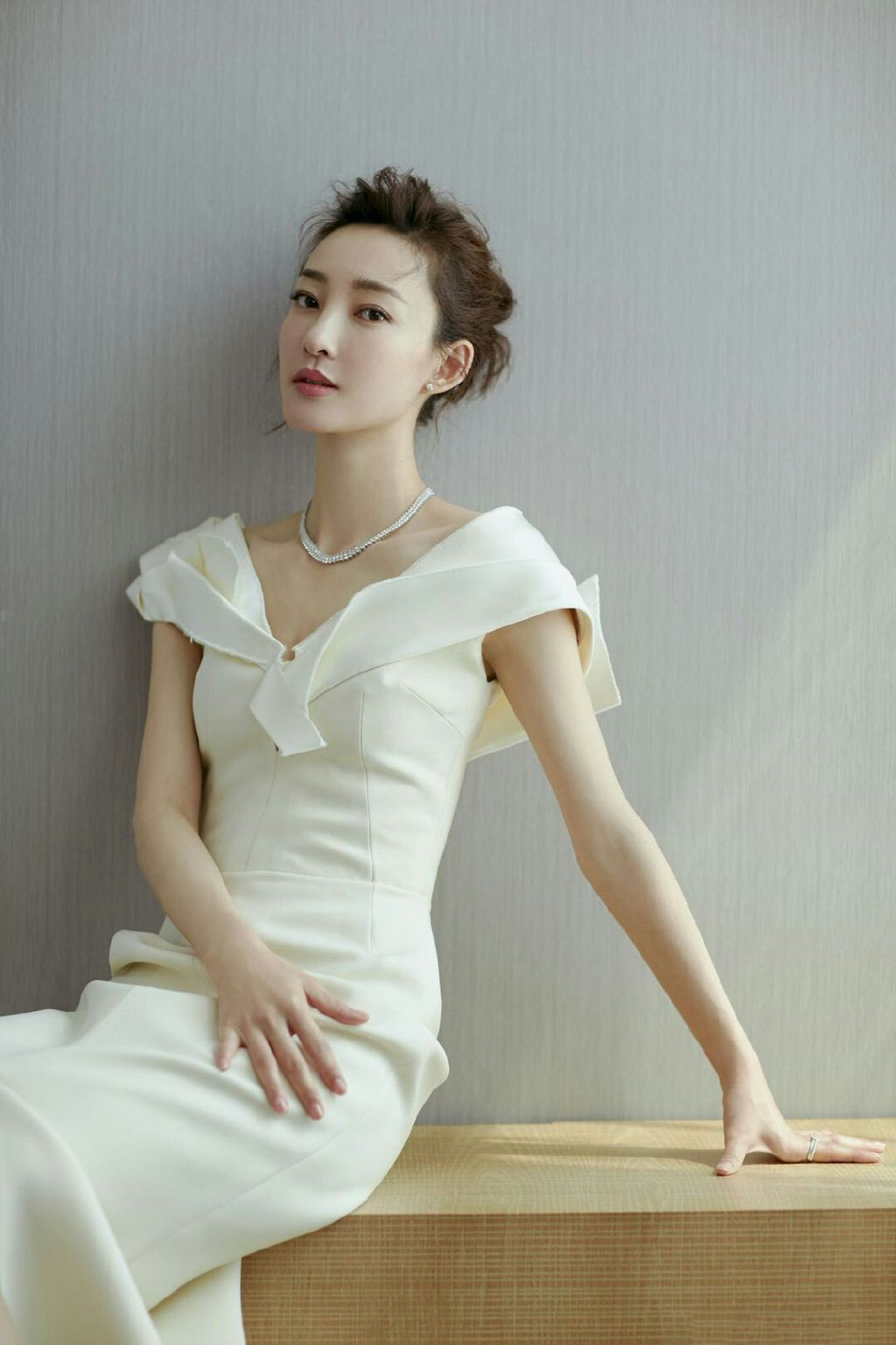 王丽坤冷艳迷人活动写真图片图片