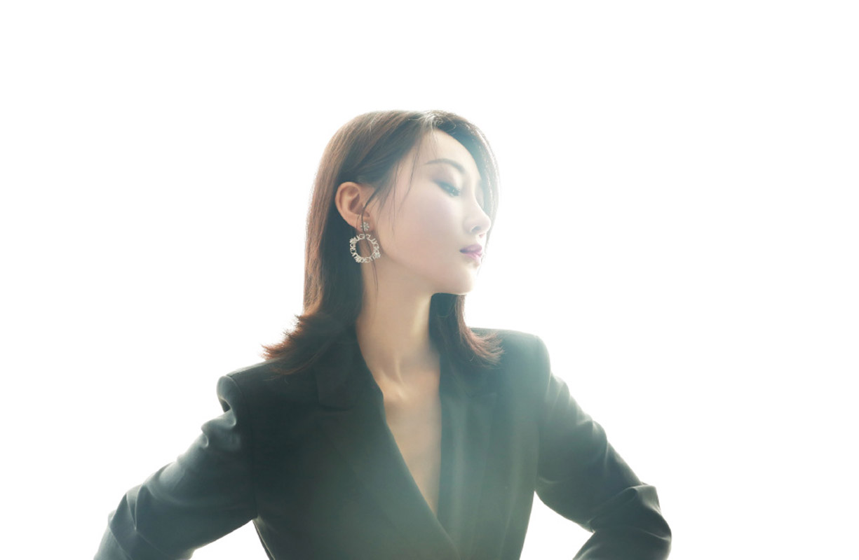 中国内地辽宁省大连女演员林鹏性感妩媚活动写真图片图片 中国内地辽宁省大连女演员林鹏性感妩媚活动写真图片图片