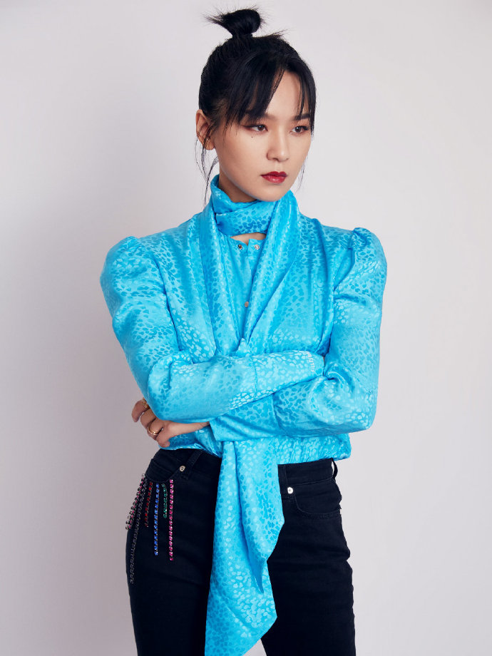 高清湖南长沙美女周笔畅魅力性感舞台照图片图片